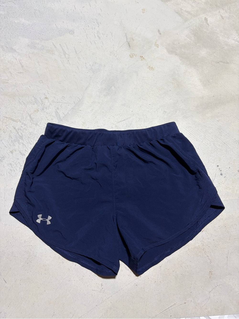 Under Armour Navy Women's Athletic Running Shorts small